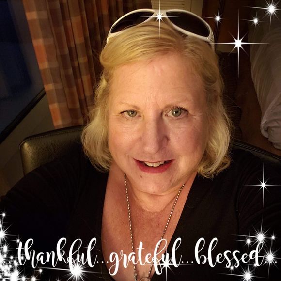 Meet your Posher, Esther - Picture 1 of 1